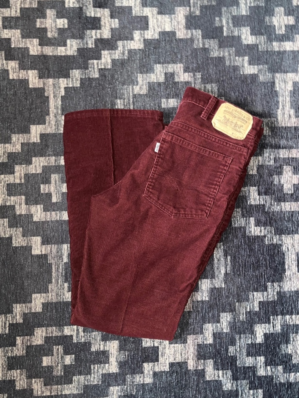 Vintage Levi's 517 Burgandy Corduroy Pant Size 32x30 White Tab